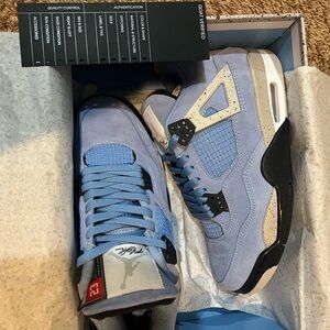 Jordan 4 Retro university blue